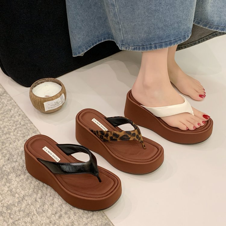 Women's Leopard Print Flip Flops, New Elevated Platform Thong Sandals, Versatile Outdoor Beach Slippers For Summer