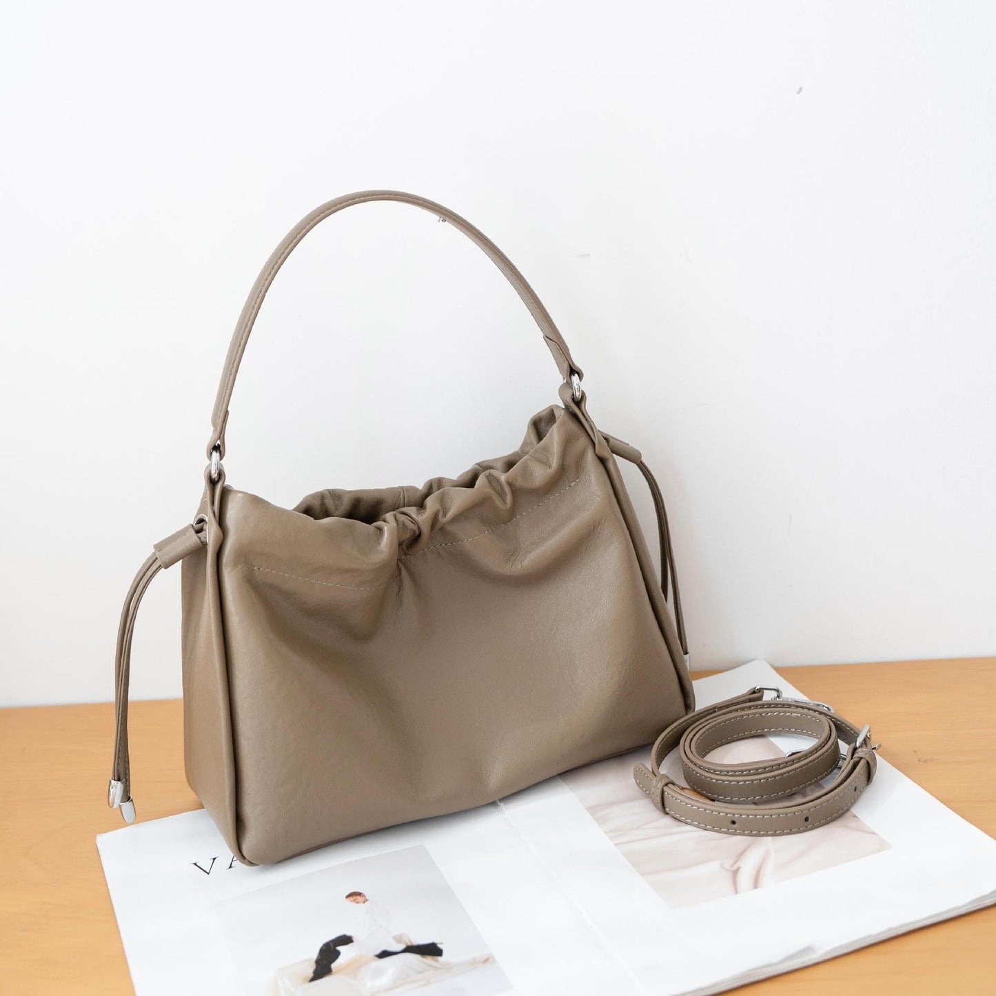 Handbag Versatile And Trendy Can Be Worn As A Shoulder Bag Or Crossbody