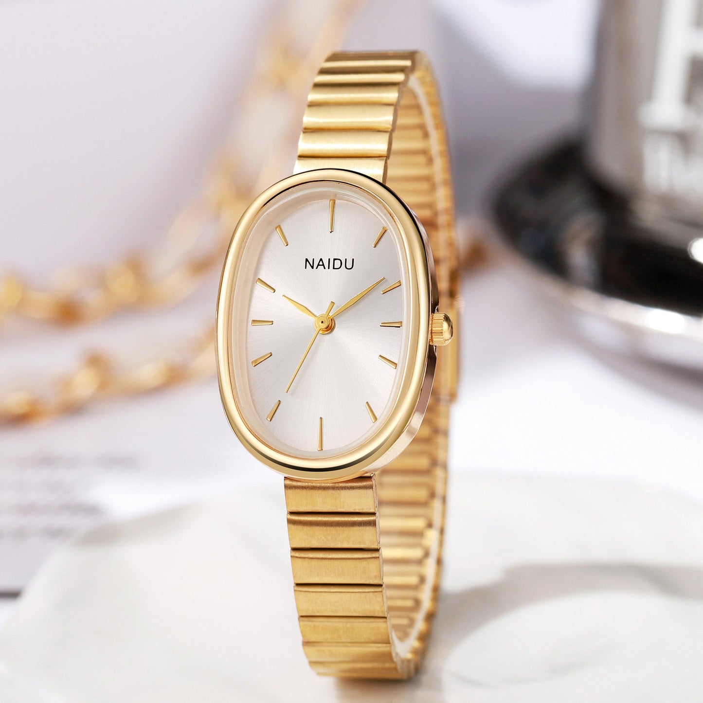 Girls Watch With A Bamboo-link Strap And An Oval Small Dial