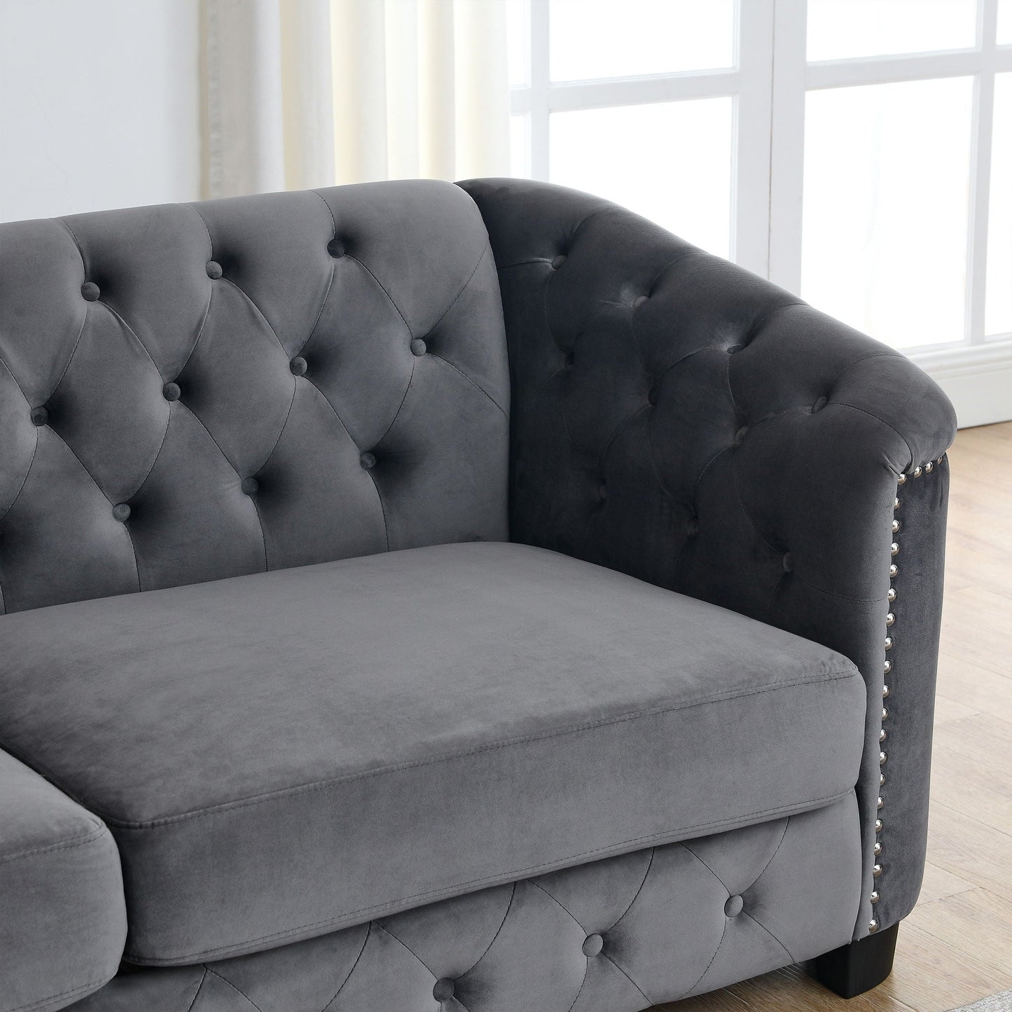 Modern Chesterfield Sofa With Tufted Backrest For Living Room