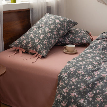 Celia Cottage Ribbon Bow Tie Floral Bedding Set / Purple