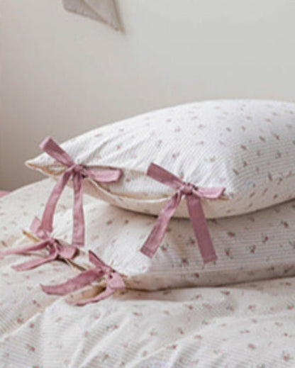 Celia Cottage Ribbon Bow Tie Floral Bedding Set / Purple