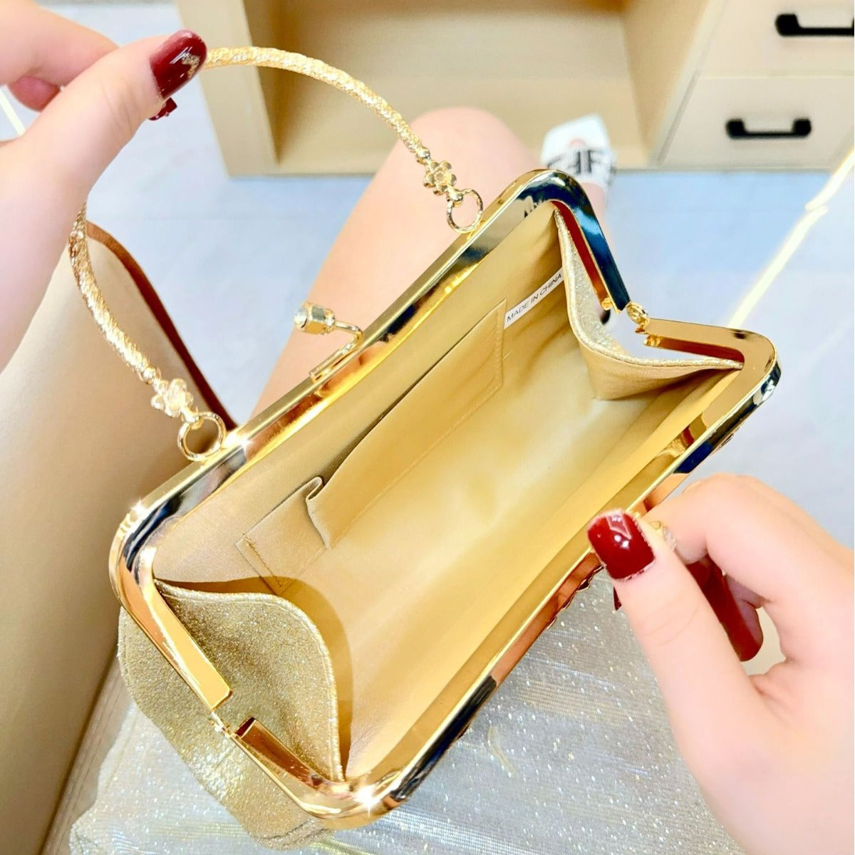 Diamond-Embellished ShoulderCrossbody Handbag For Women With Diamonds On The Strap