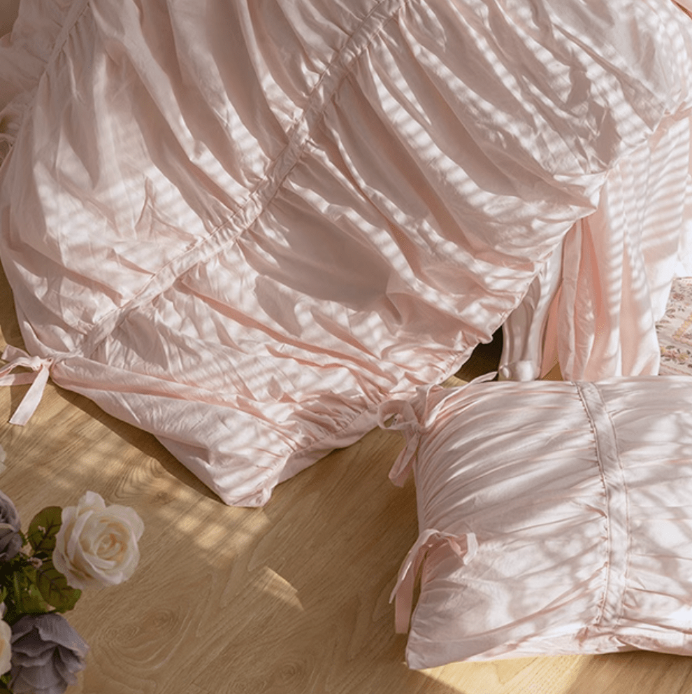 Coquette Ruffle Bedding Set with Ties / White
