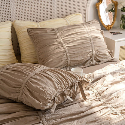 Coquette Ruffle Bedding Set with Ties / White