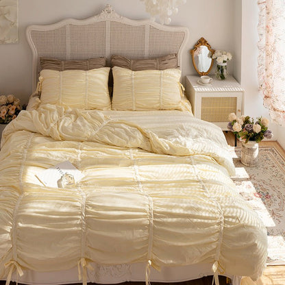 Coquette Ruffle Bedding Set with Ties / White