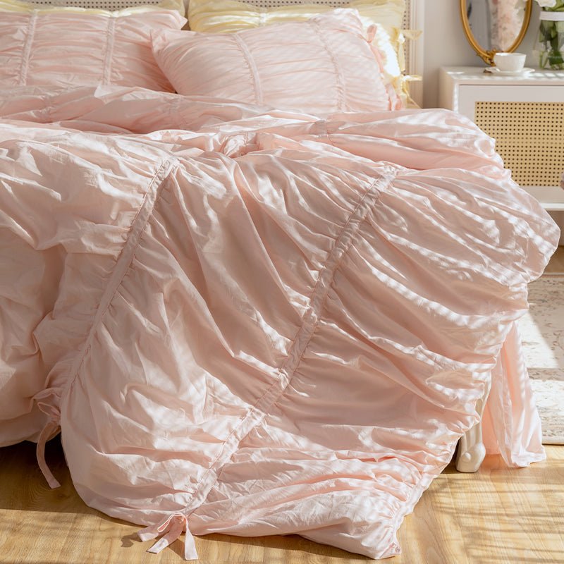 Coquette Ruffle Bedding Set with Ties / White