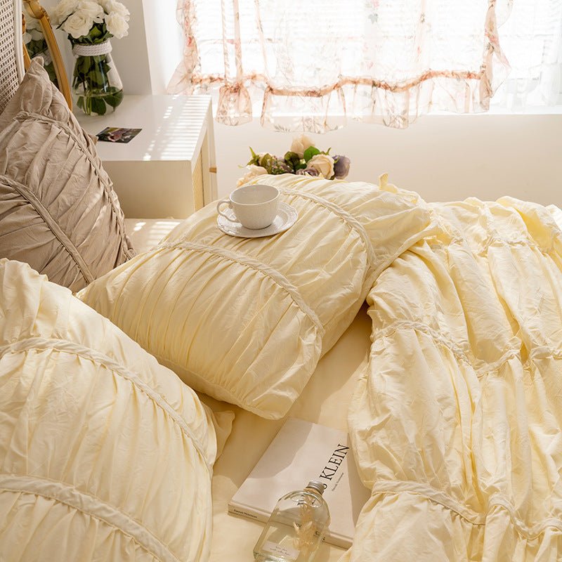 Coquette Ruffle Bedding Set with Ties / White