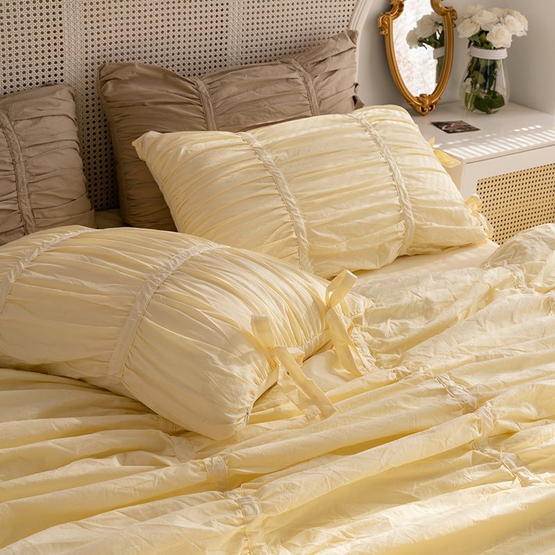 Coquette Ruffle Bedding Set with Ties / White