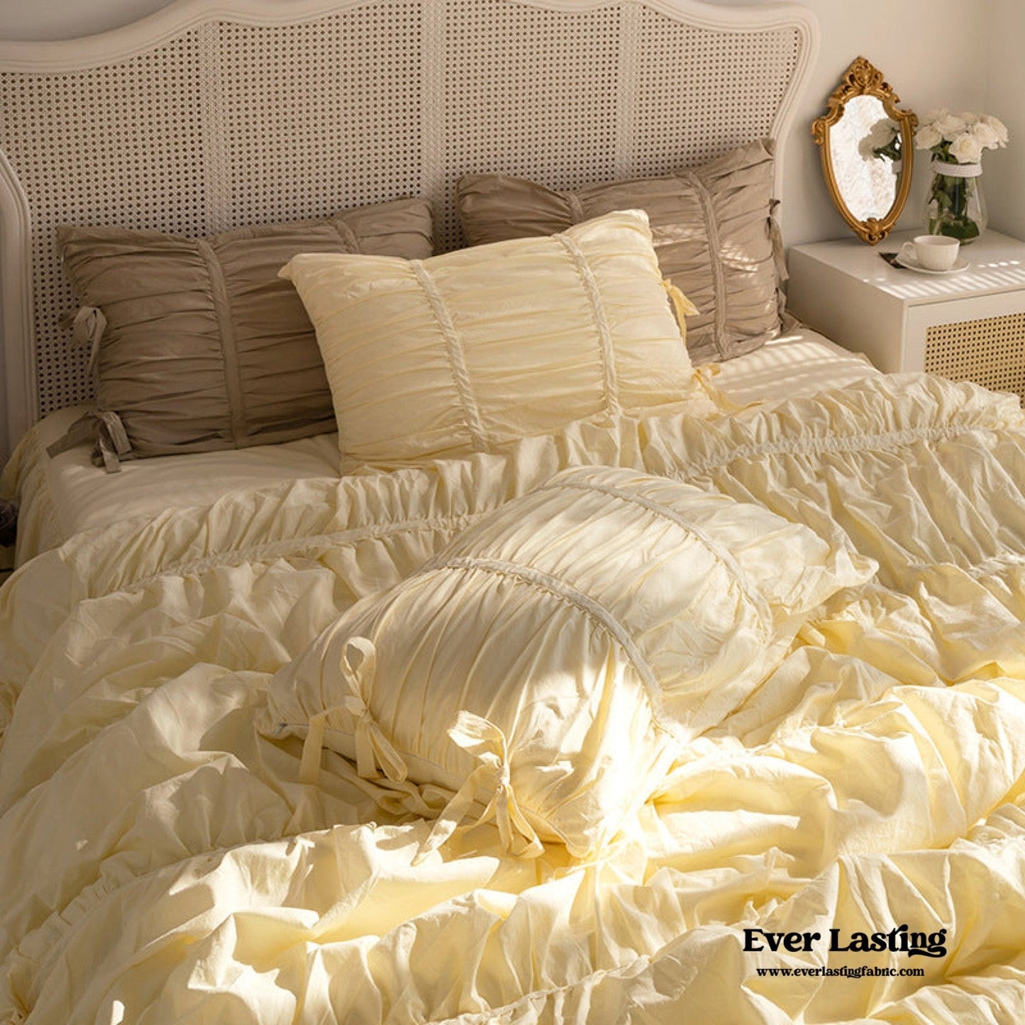 Coquette Ruffle Ribbon Ties Duvet Cover / Pink