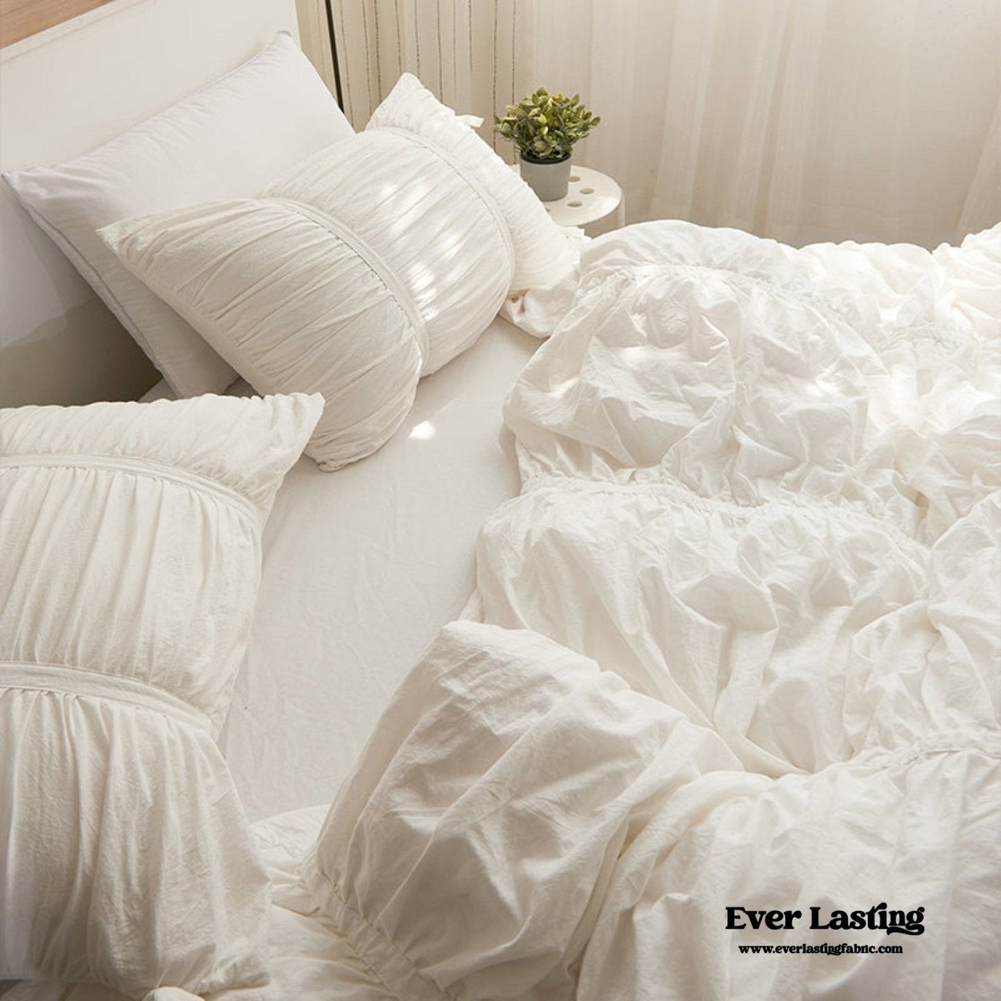 Coquette Ruffle Ribbon Ties Duvet Cover / White