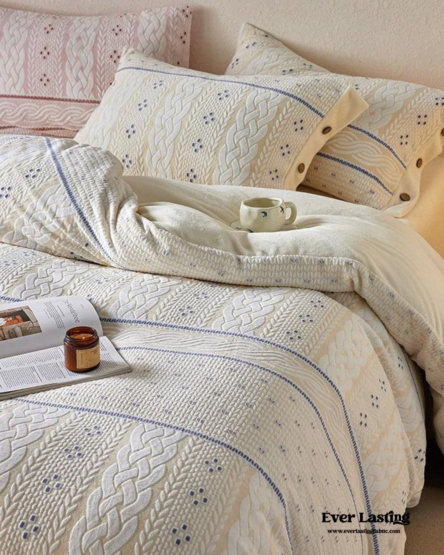 Cottage Braided Button Velvet Bedding Set / Cream