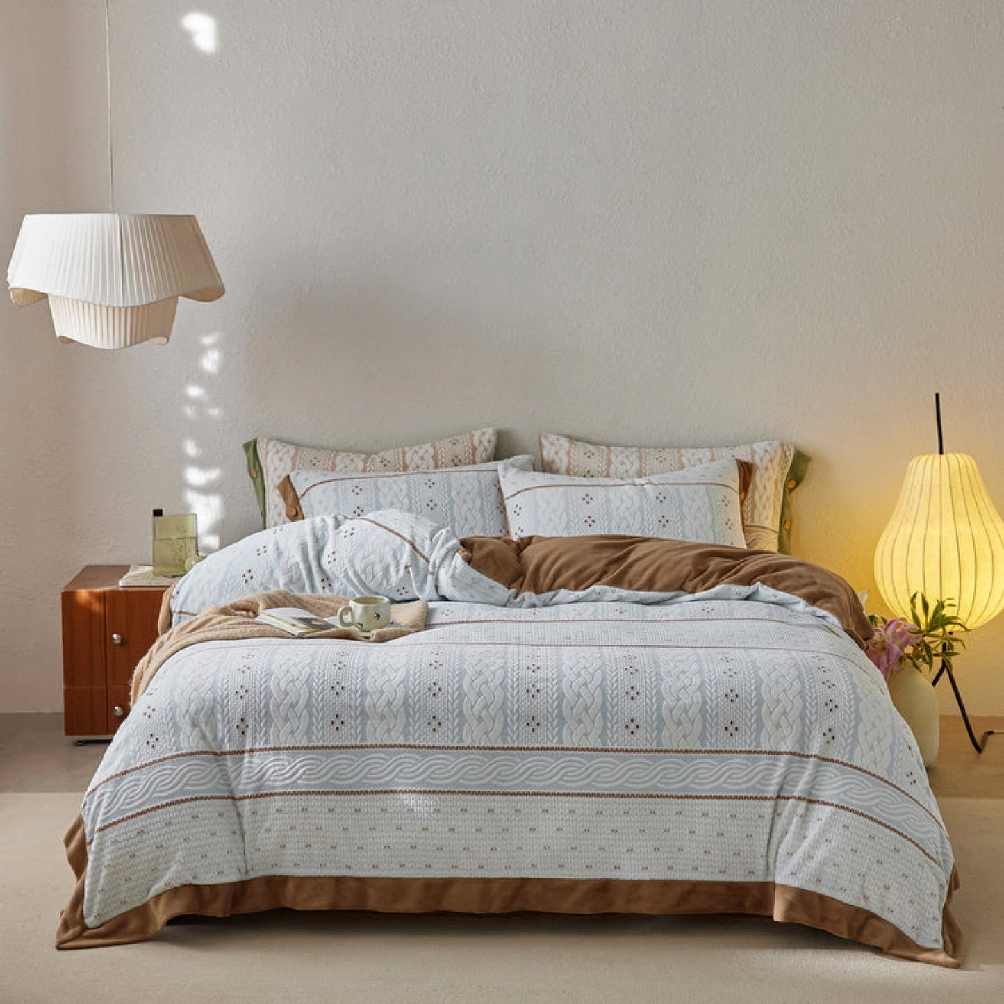 Cottage Braided Button Velvet Bedding Set / Cream