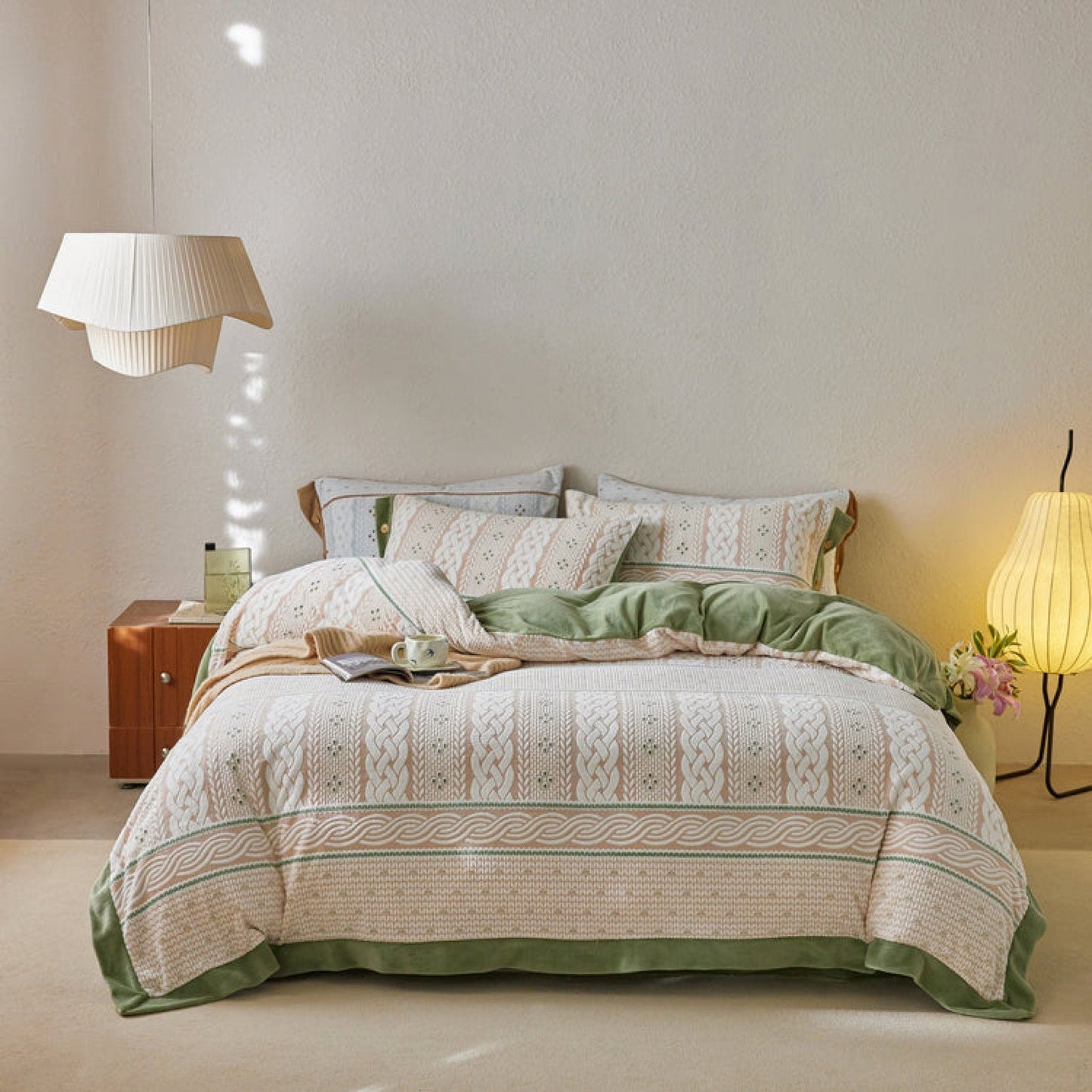 Cottage Braided Button Velvet Bedding Set / Cream