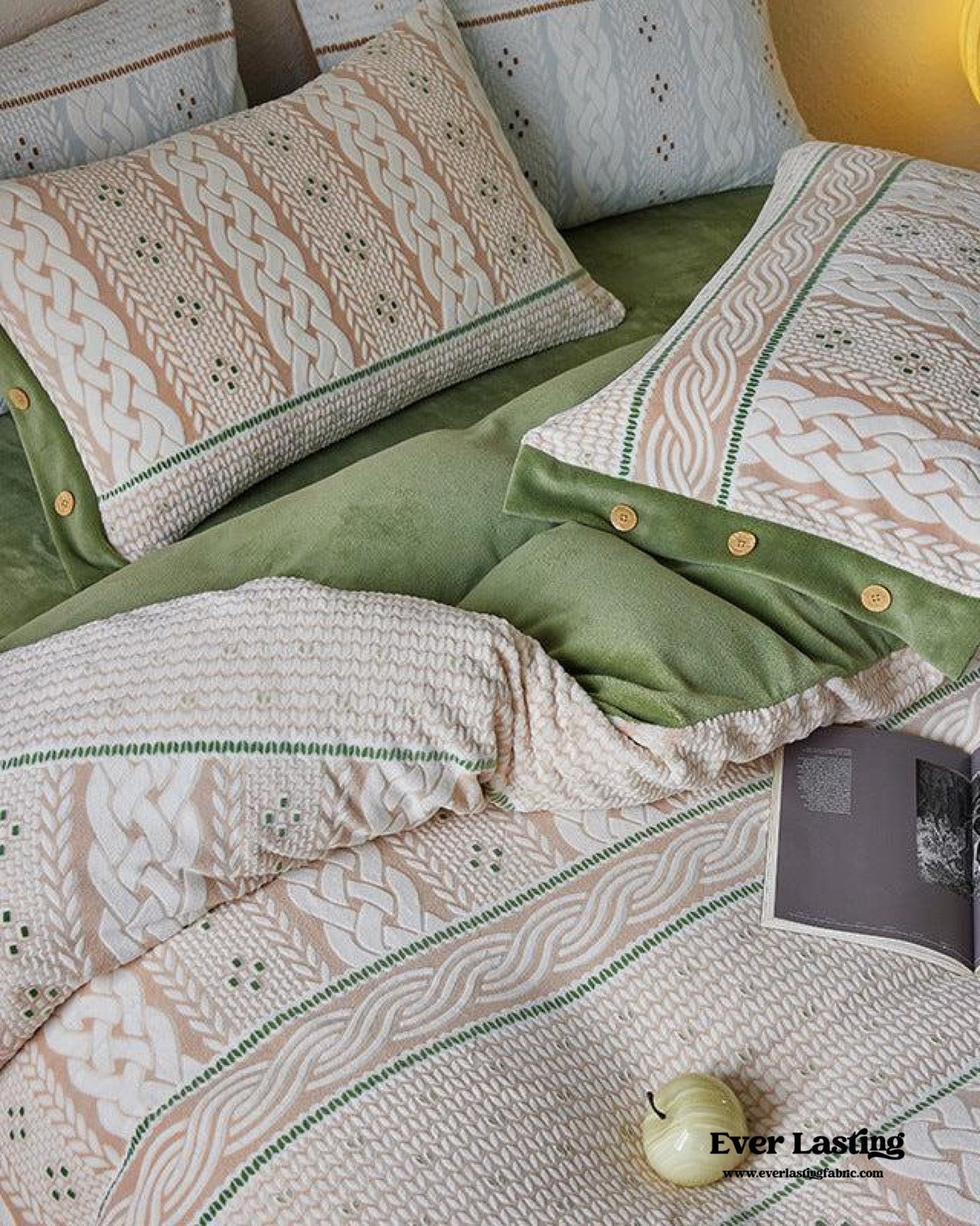 Cottage Braided Button Velvet Bedding Set / Cream