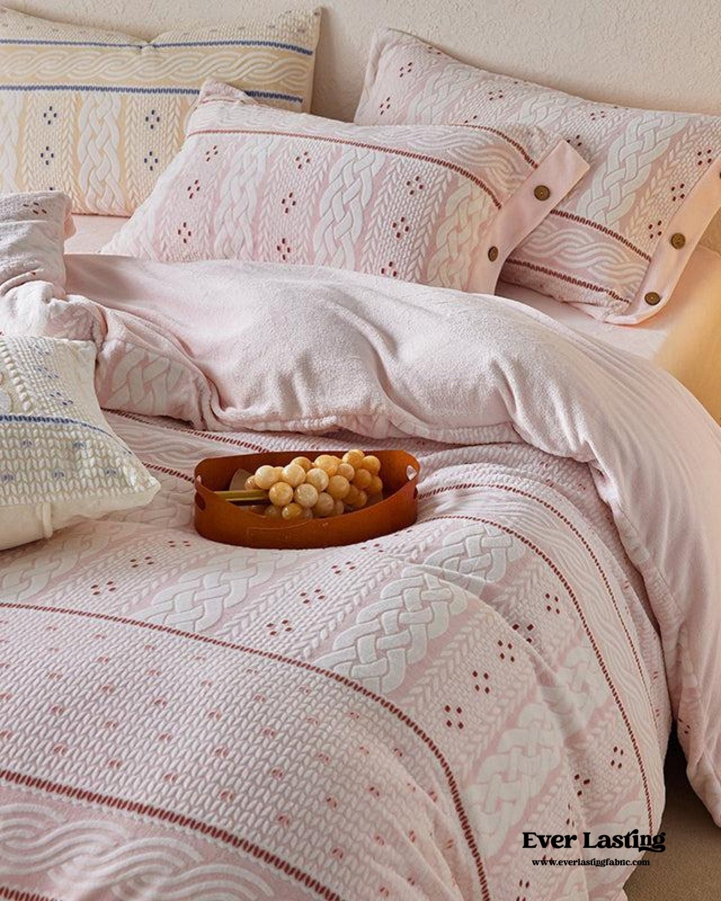 Cottage Braided Button Velvet Bedding Set / Cream