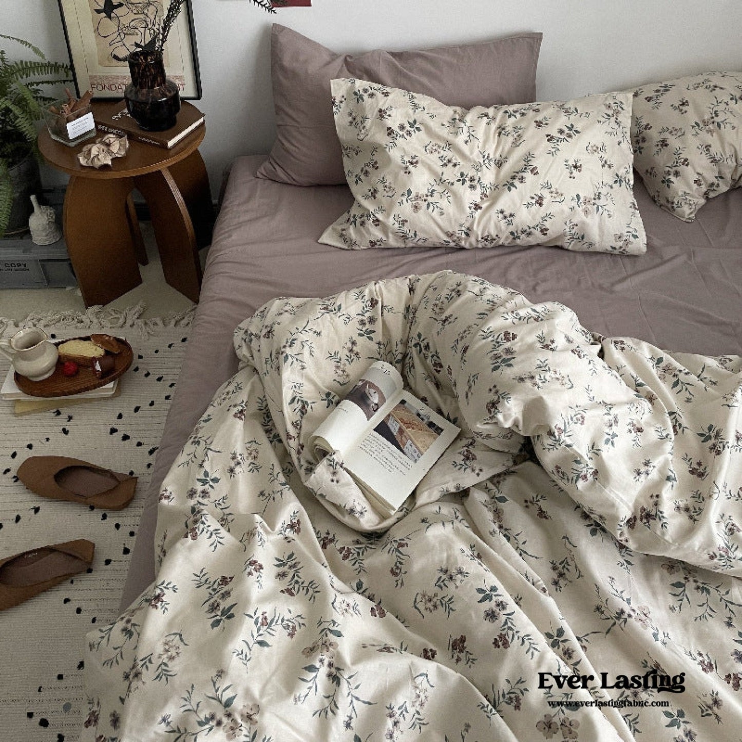 Cottage Floral Bedding Set / Lilac Purple