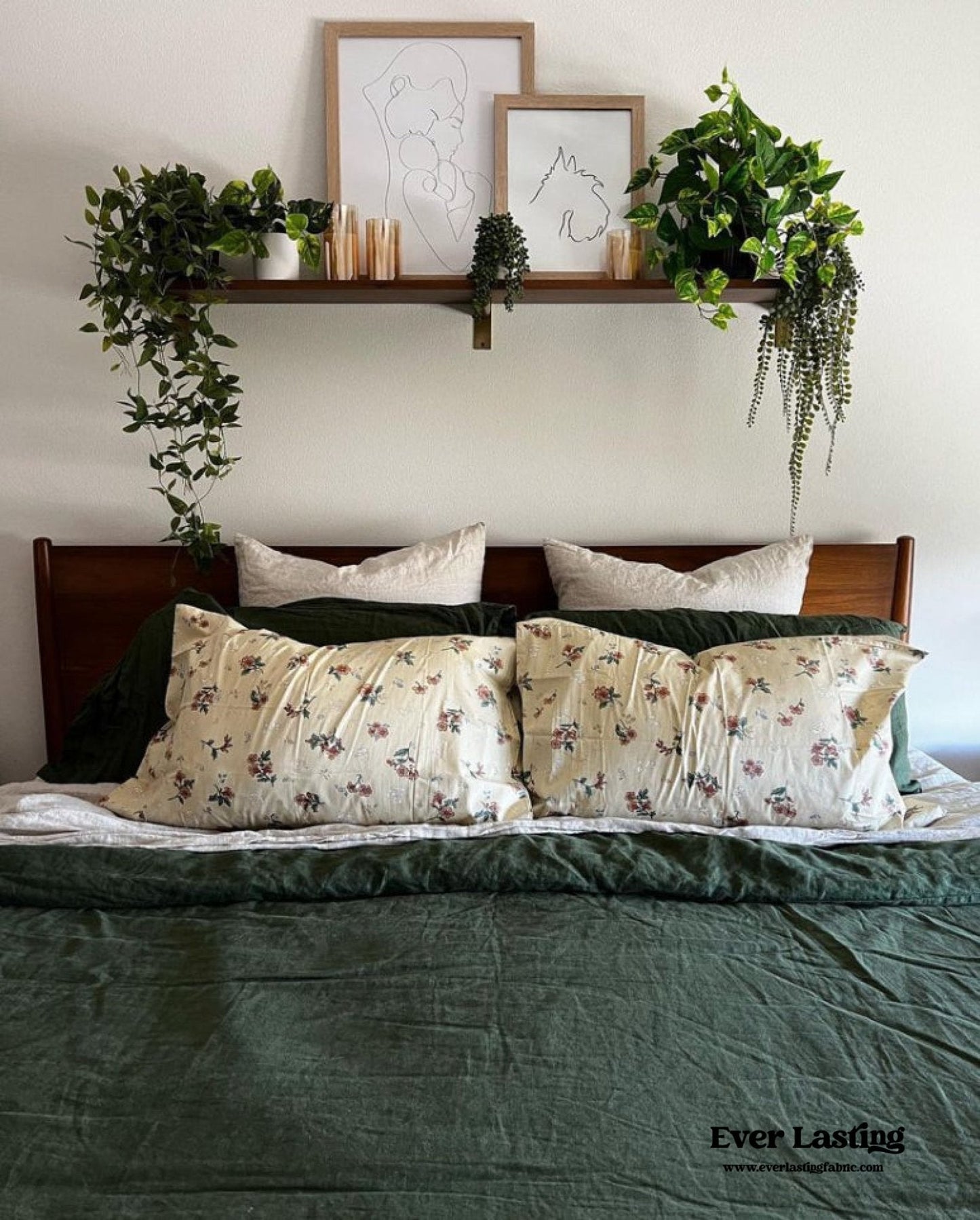 Cottage Floral Bedding Set / Lilac Purple
