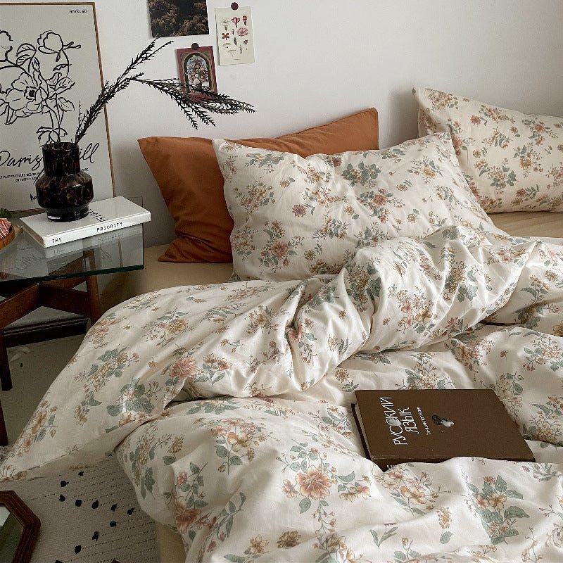 Cottage Floral Bedding Set / Orange Beige