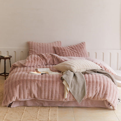 Cozy Earth Tone Milk Velvet Bedding Set / Pink