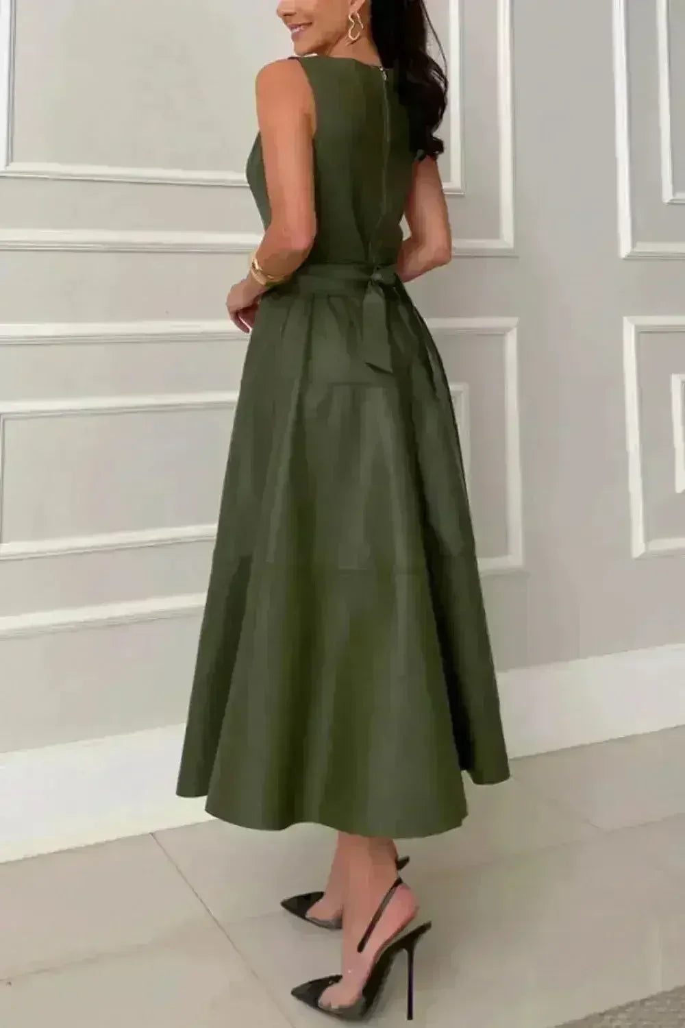 Classic Sleeveless Midi Dress with Tie Waist – Femstylo