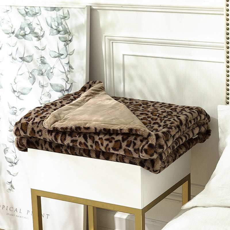Modern European-style Double Sofa Nap Blanket