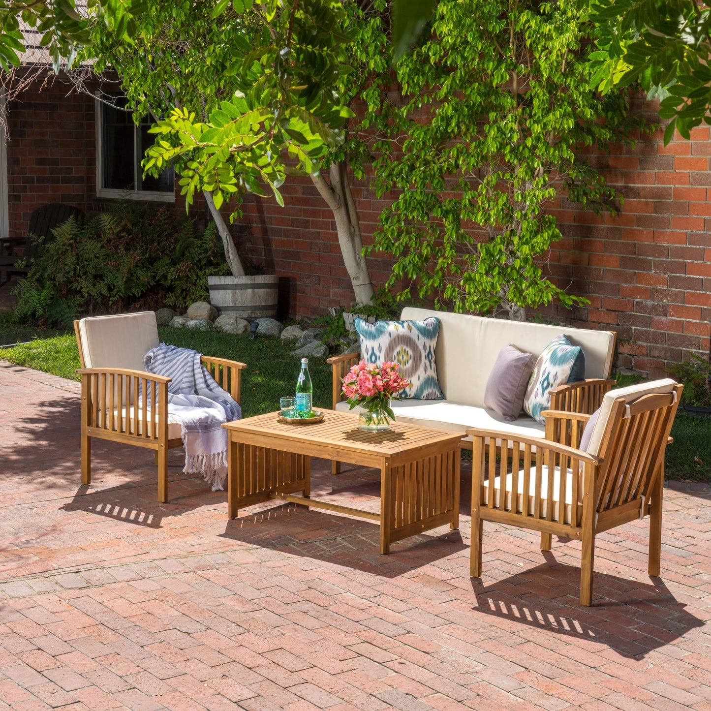4 Piece Outdoor Chat Set With Water-Resistant Cushions