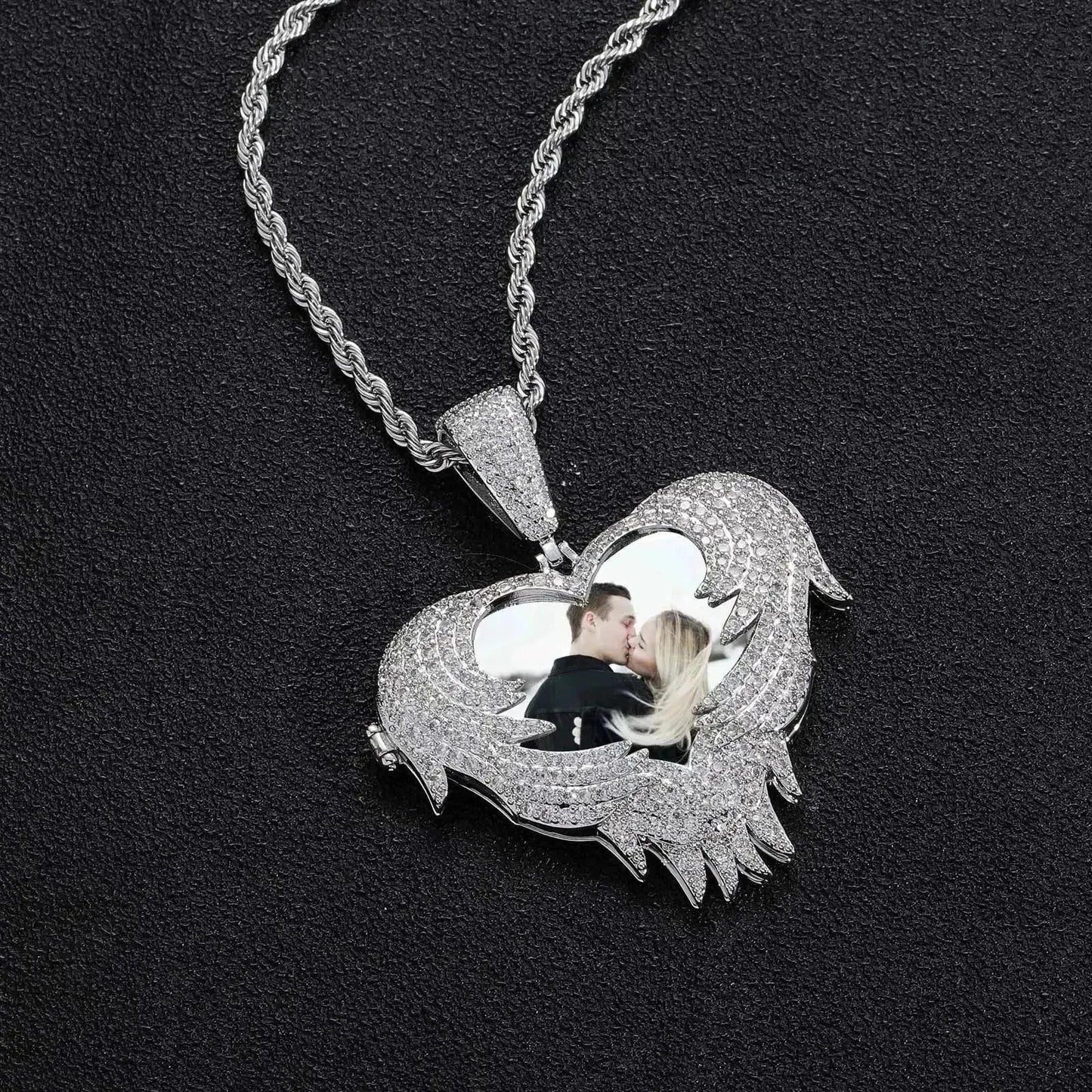 LoveShell™ – Custom Clamshell Heart Photo Pendant | Iced Out Zircon