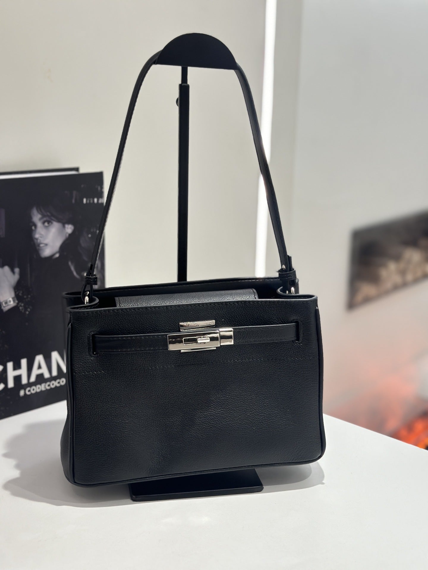 New Genuine Leather Women's Bag, High-end Kelly Style, Top-grain Cowhide, Single Shoulder, Birkin-style, Perfect For Work And Underarm Wear
