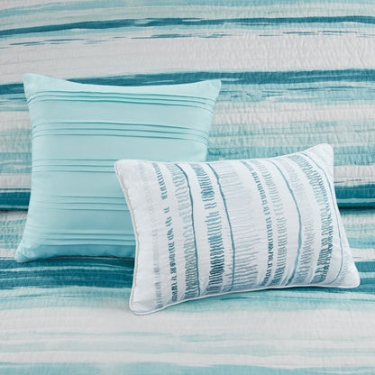 6 Piece Printed Quilt Set with Throw Pillows Aqua Full/Queen