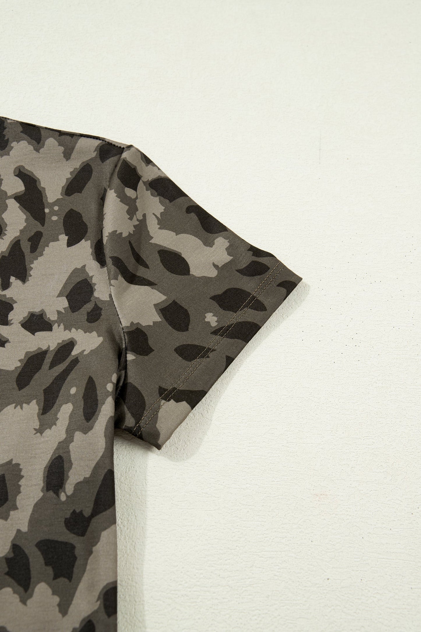 Annabelle Print Mock Slim Tee