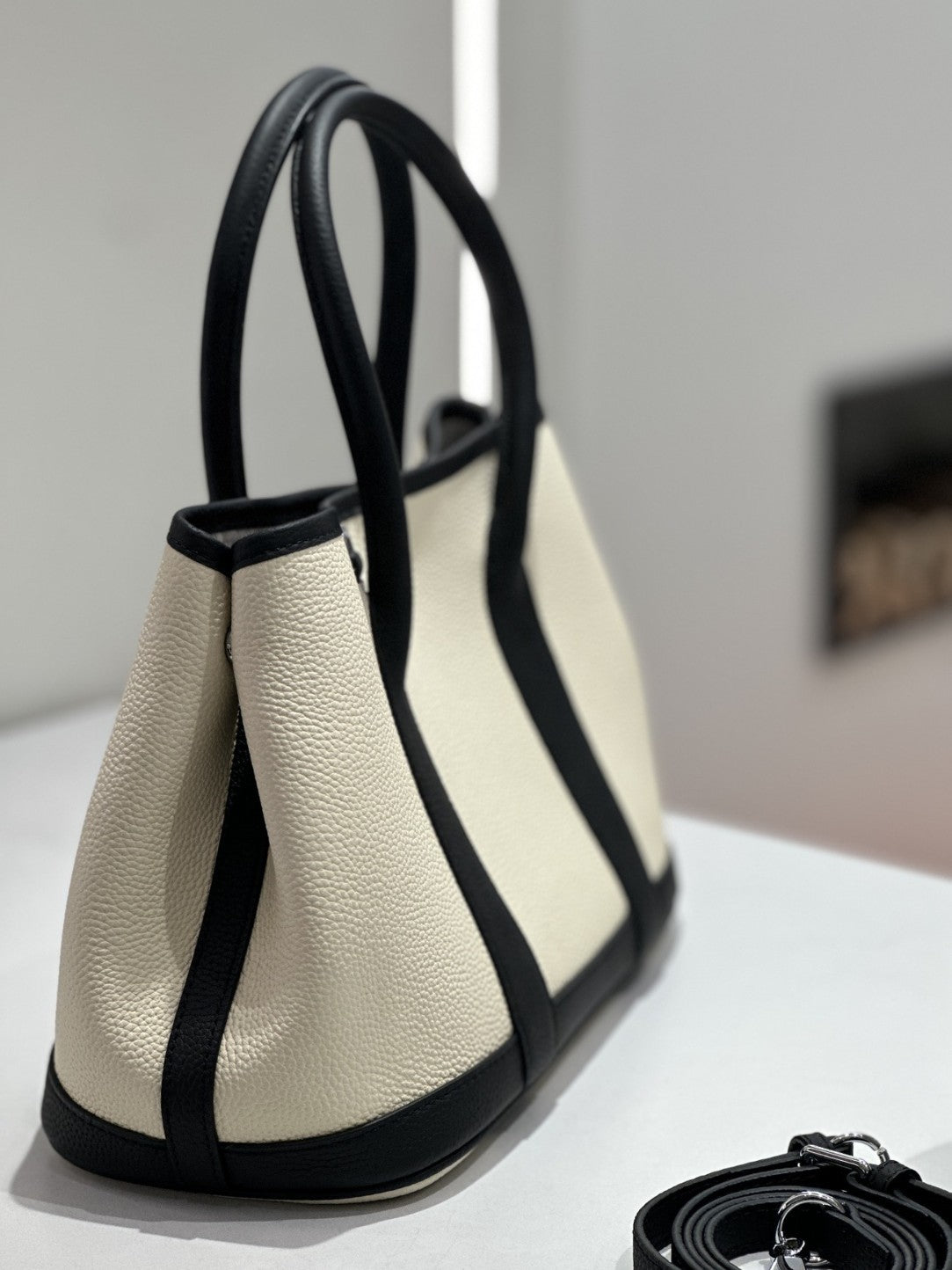 Foreign Trade Genuine Leather Women's Bag, Top Layer Cowhide Garden Bag 30cm, Genuine Leather Fashion Handbag, Large Capacity Commuter Tote Bag