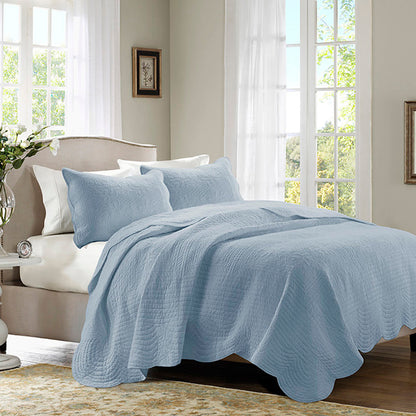 3 Piece Reversible Scalloped Edge Quilt Set - Blue King/Cal King