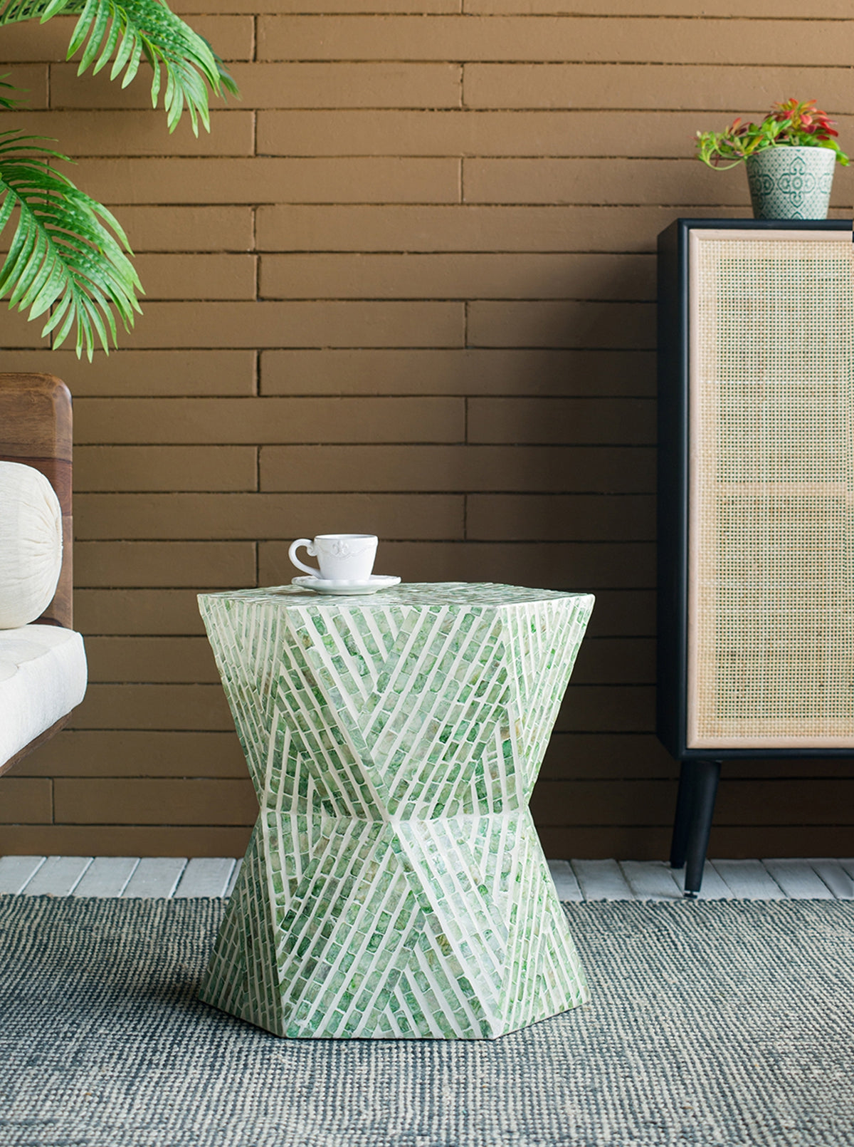 19x19x20" Tapered Green Pedestal Stool