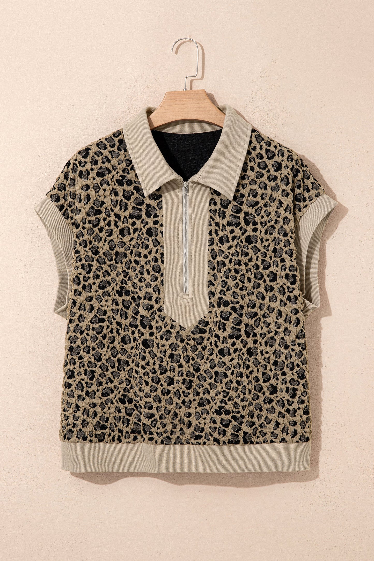 Veda Collar Cuffed Sleeve PLUS Top