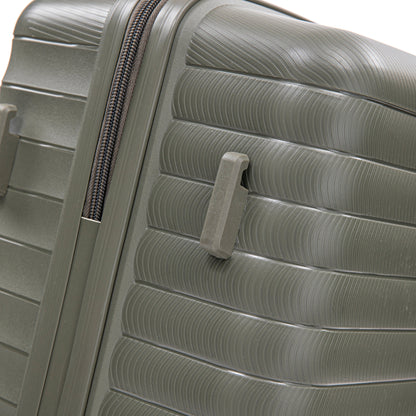 4 Piece Set Spinner Wheel Luggage with Cosmetic Case in Green
