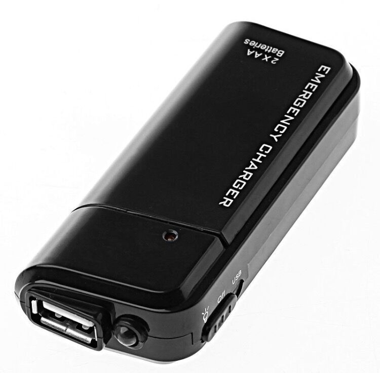 No 5 Two Dry Batteries Emergency Charging Case