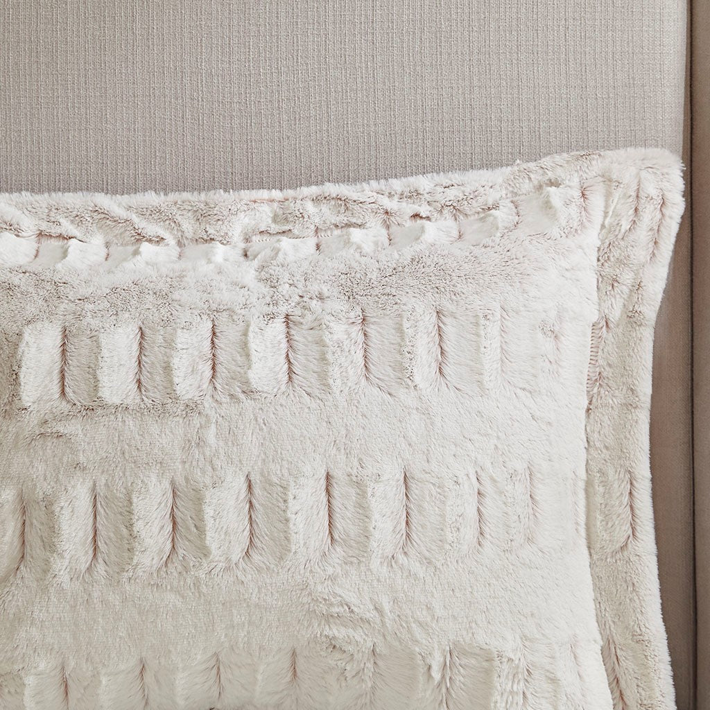 King/Cal King Back Print Long Fur Comforter Mini Set