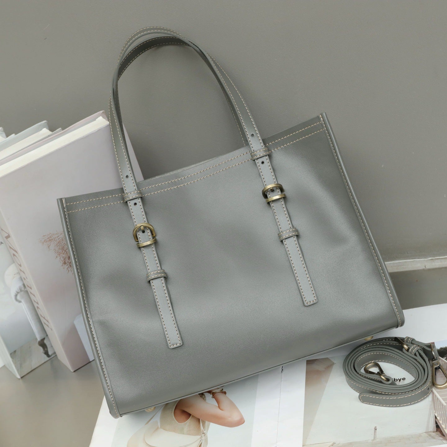 New Genuine Leather Women's Bag, Top-grain Cowhide Shopping Bag, Luxury Feel, Commuter Handbag, Single Shoulder And Crossbody Bag