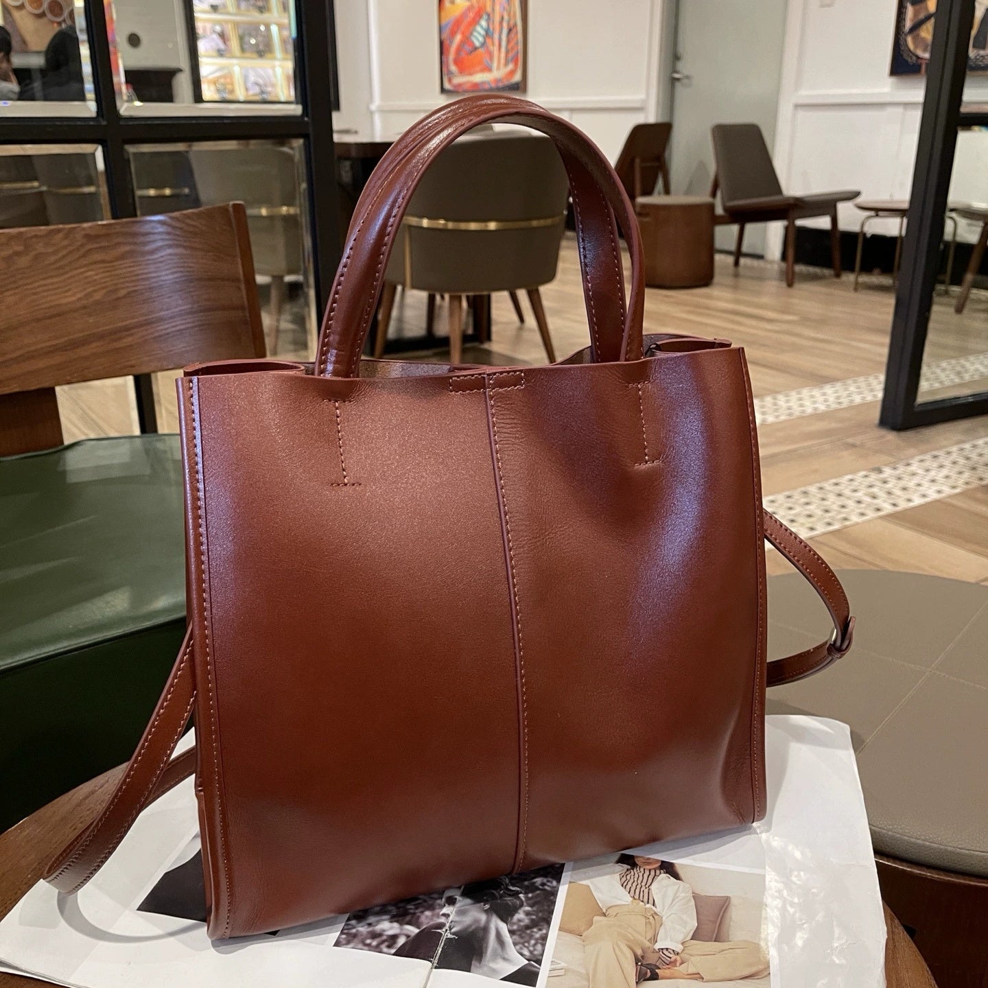 Commute First-layer Cowhide Tote Bag, Premium Leather Single-shoulder Bucket Bag For Women, Simple And Versatile Large Bag