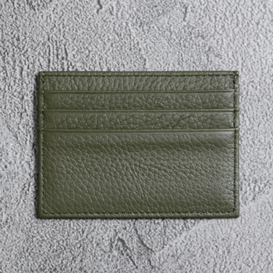 A Simple, Practical, And Exquisite One-piece Card Holder Made Of Top-grain Cowhide.