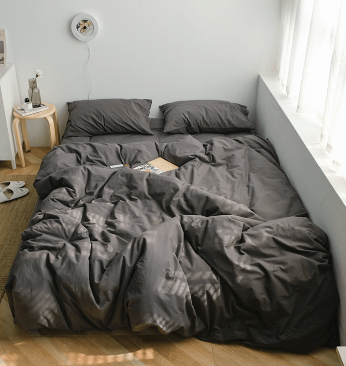 Earth Tone Bedding Set / Dark Blue