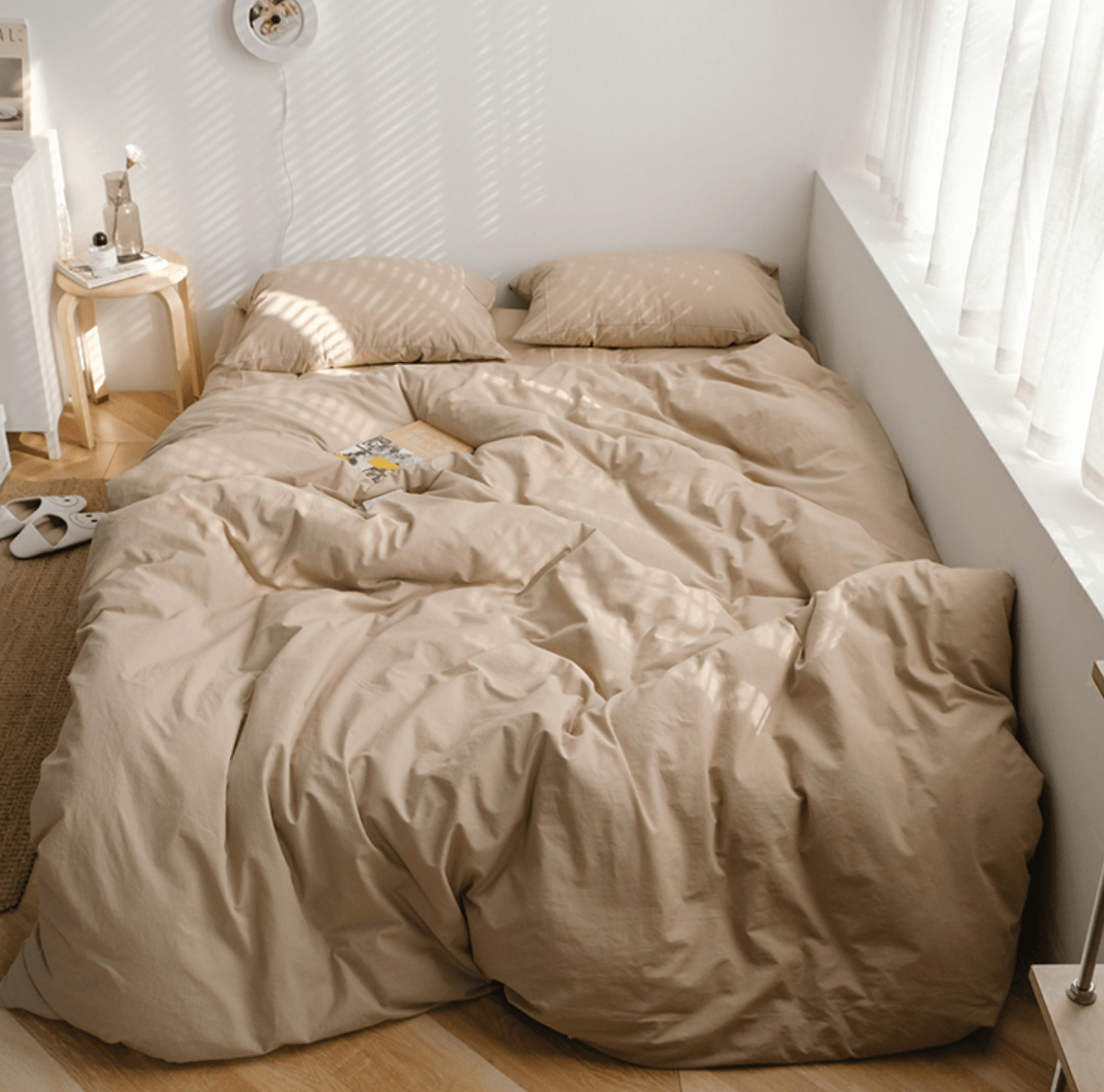 Earth Tone Bedding Set / Dark Blue