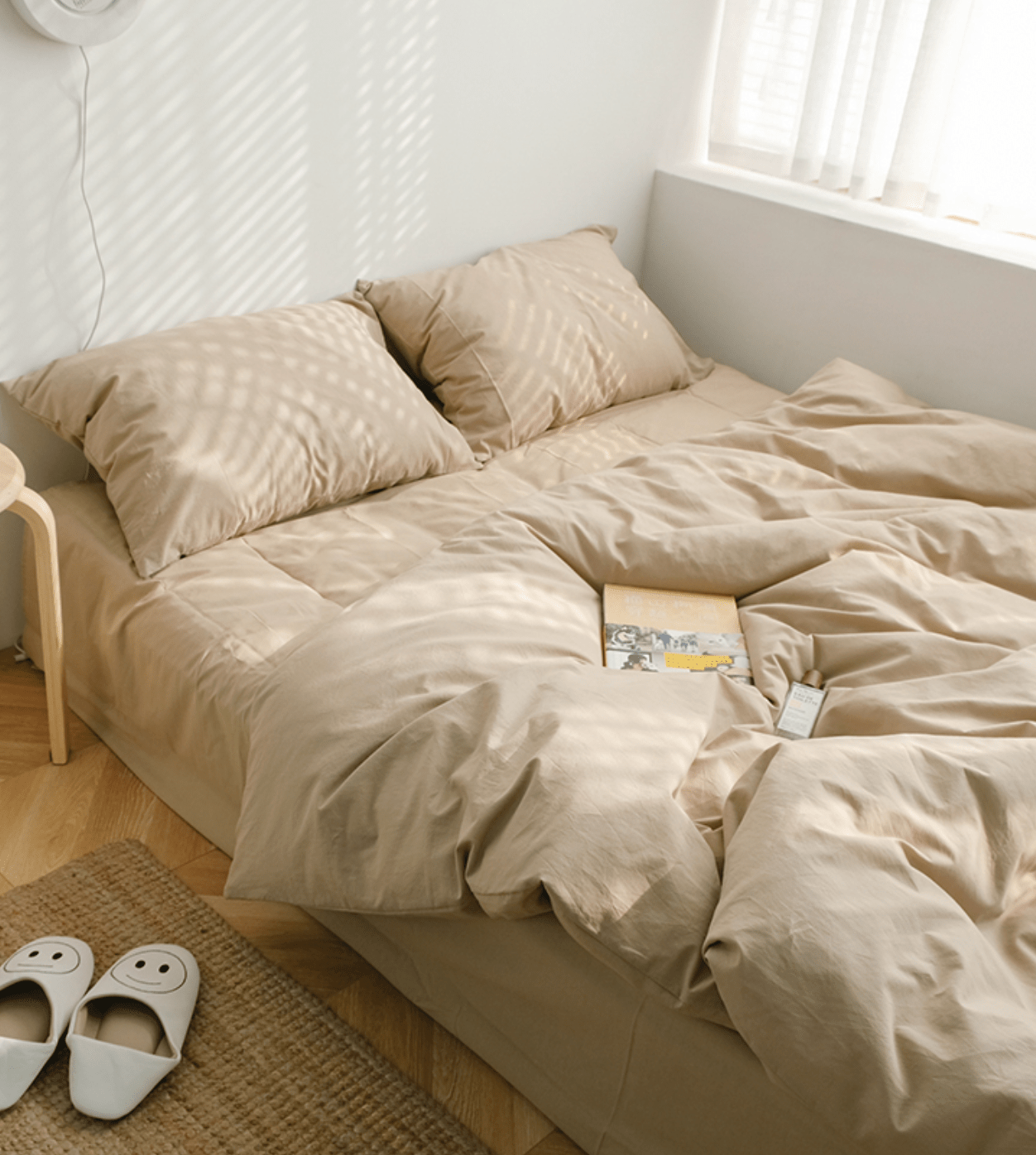 Earth Tone Bedding Set / Gray