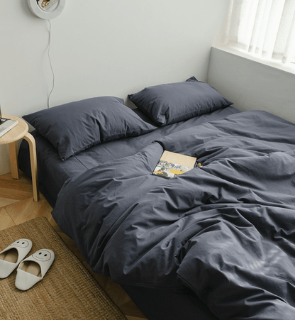 Earth Tone Bedding Set / Gray