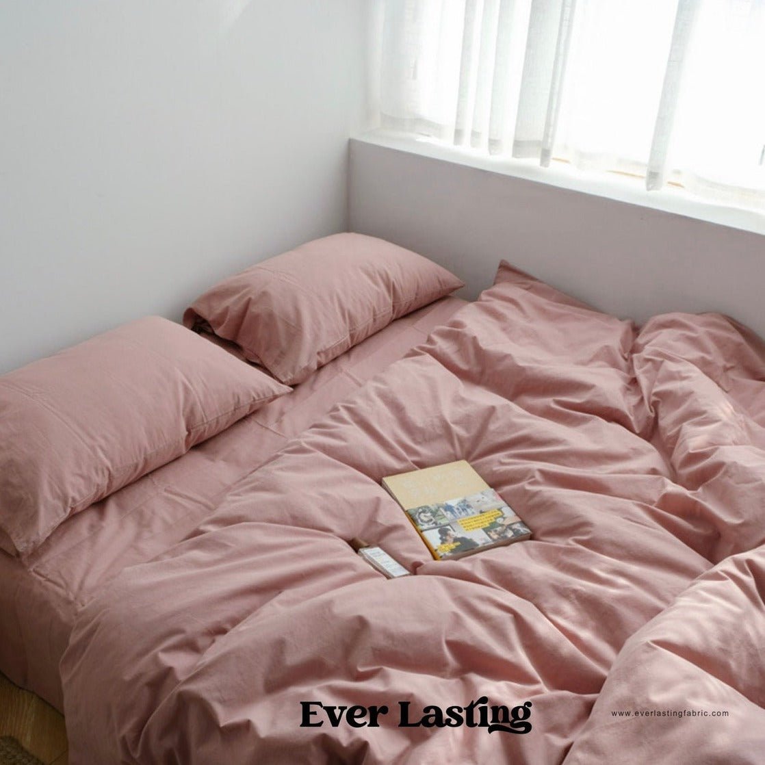 Earth Tone Bedding Set / Gray