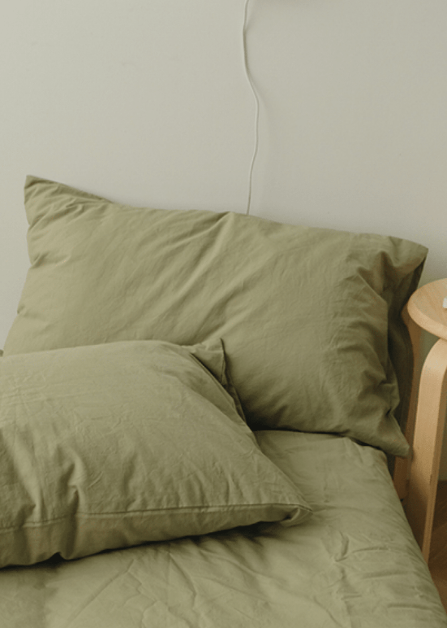 Earth Tone Bedding Set / Moss Green