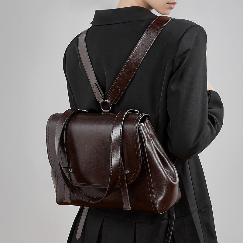 Large-capacity Womens Cowhide Leather Backpack With An Oil-wax Finish