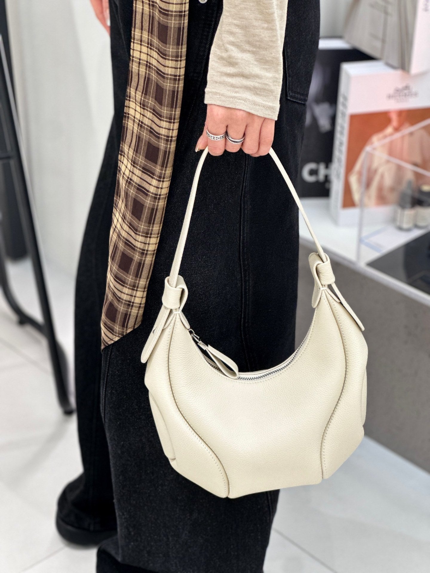 New Soft Leather Luxury-style Bag, Underarm Bag With A High-end Feel, Large Capacity Tote Bag, First Layer Cowhide Crossbody Bag