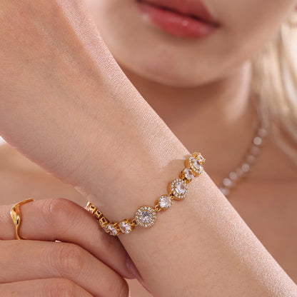 18K gold geometric diamond design exquisite dazzling bracelet